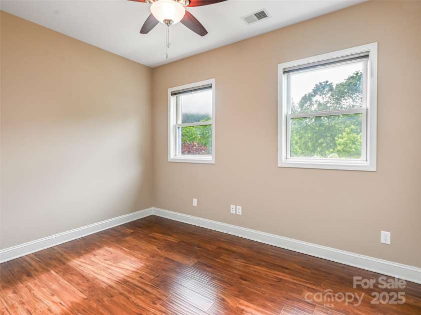 110 Village Pointe Lane, Asheville, NC 28803.  MLS# CAR4265060, YatesRealty ID 29749. 