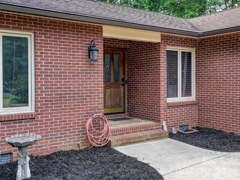 1320 Richard Road, Salisbury, NC 28147.  MLS# CAR4392328, YatesRealty ID 29749. 
