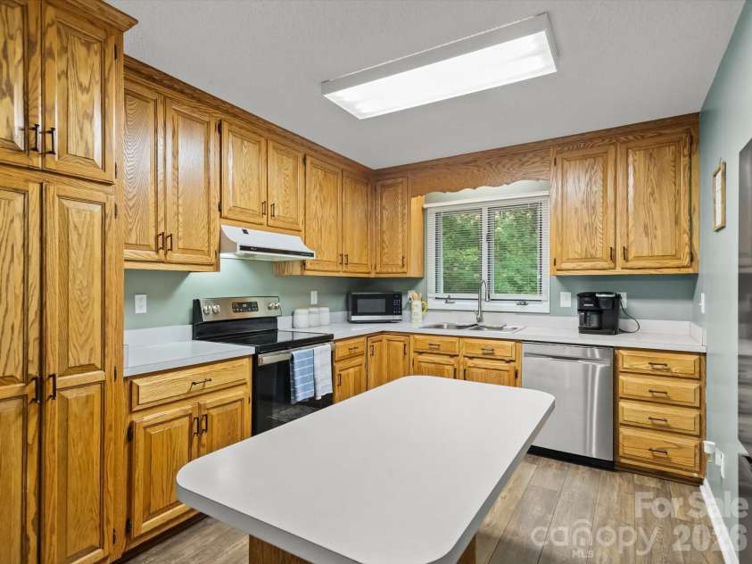 1320 Richard Road, Salisbury, NC 28147.  MLS# CAR4392328, YatesRealty ID 29749. 