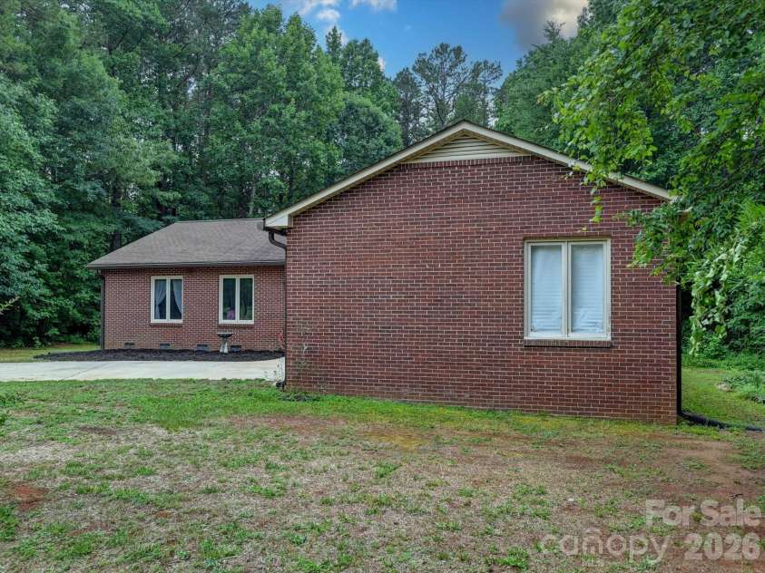 1320 Richard Road, Salisbury, NC 28147.  MLS# CAR4392328, YatesRealty ID 29749. 
