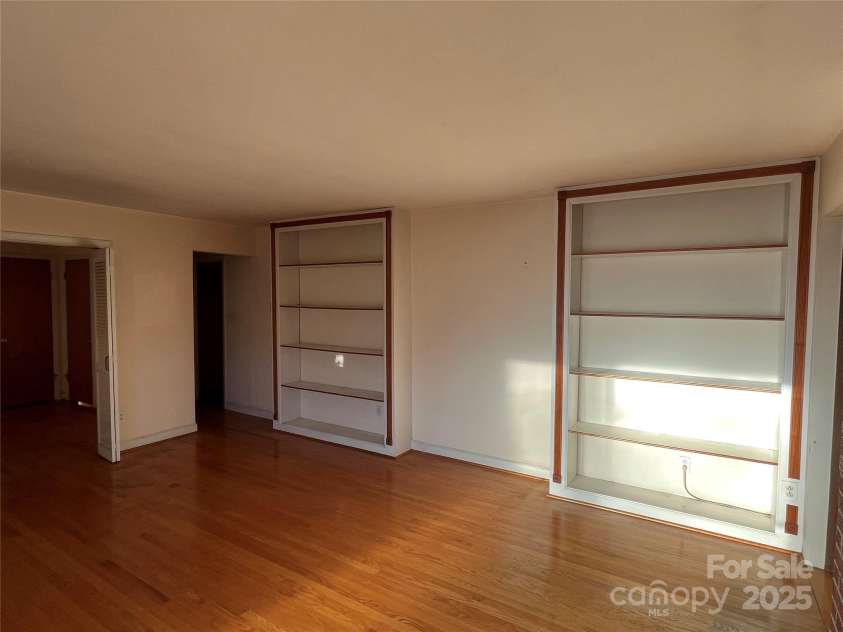 794 New Haw Creek Road, Asheville, NC 68805.  MLS# CAR4224115, YatesRealty ID 2975. 