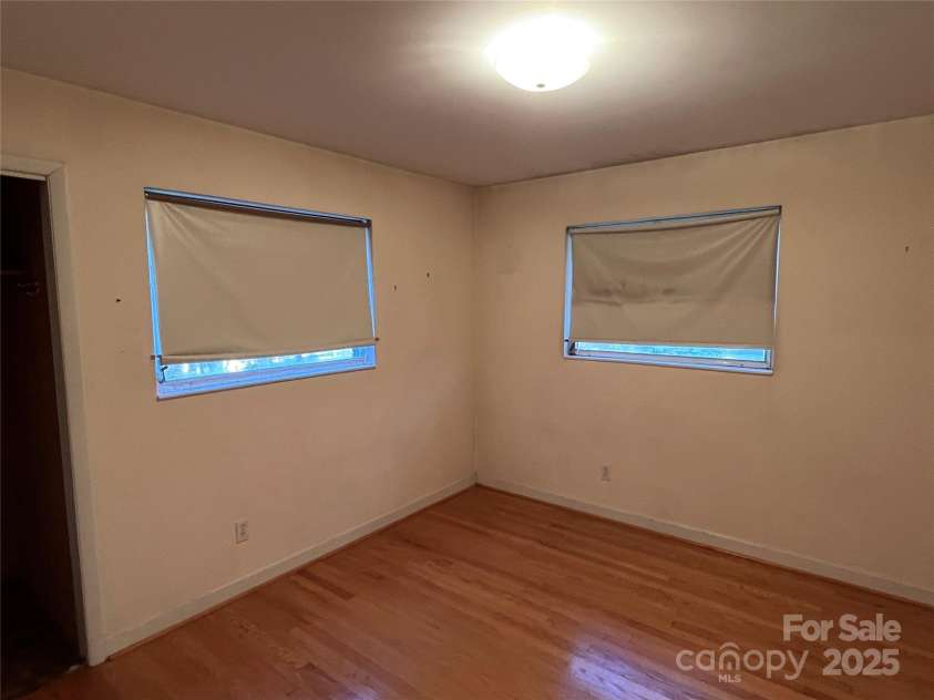 794 New Haw Creek Road, Asheville, NC 68805.  MLS# CAR4224115, YatesRealty ID 2975. 