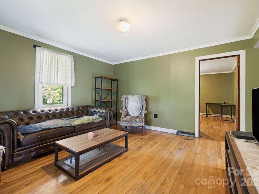 1271 Upper Brush Creek Road, Fairview, NC 28730.  MLS# CAR4269751, YatesRealty ID 29750. 