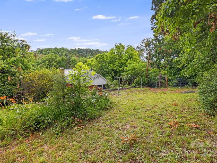 1271 Upper Brush Creek Road, Fairview, NC 28730.  MLS# CAR4269751, YatesRealty ID 29750. 