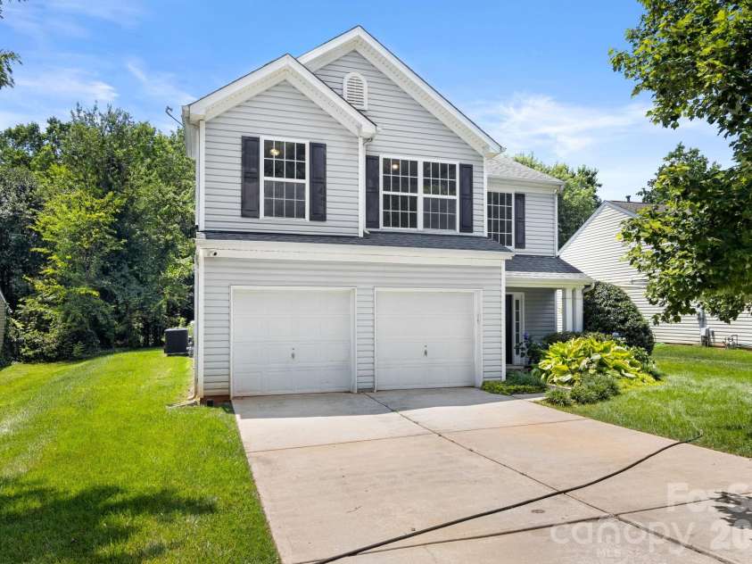 1446 Deer Forest Drive, Fort Mill, SC 29707.  MLS# CAR4389507, YatesRealty ID 29750. 