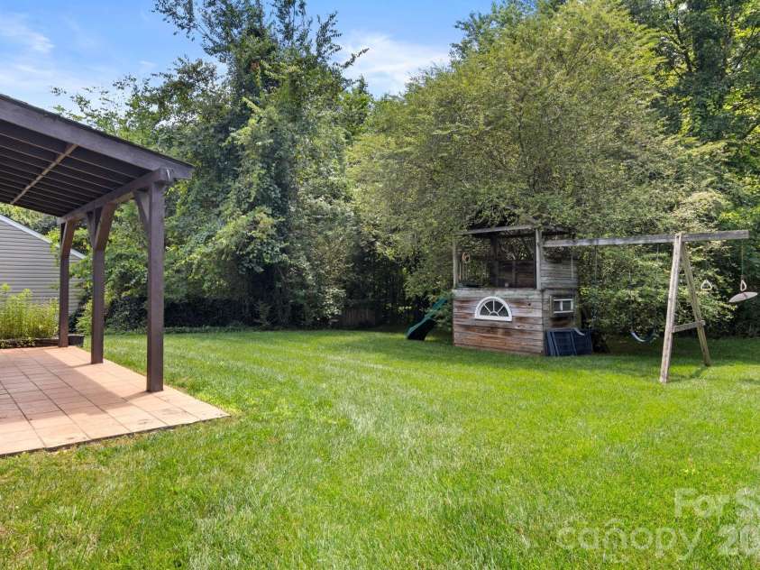 1446 Deer Forest Drive, Fort Mill, SC 29707.  MLS# CAR4389507, YatesRealty ID 29750. 