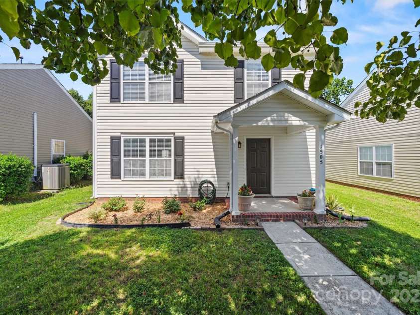 1505 Tuckers Glenn Drive, Rock Hill, SC 29732.  MLS# CAR4263860, YatesRealty ID 29753. 