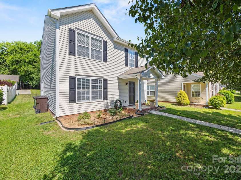 1505 Tuckers Glenn Drive, Rock Hill, SC 29732.  MLS# CAR4263860, YatesRealty ID 29753. 