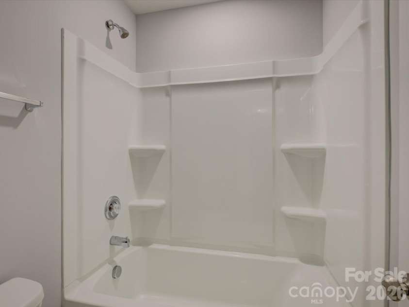 804 Peoria Lane, Rock Hill, SC 29730.  MLS# CAR4375832, YatesRealty ID 29753. Full Bathroom