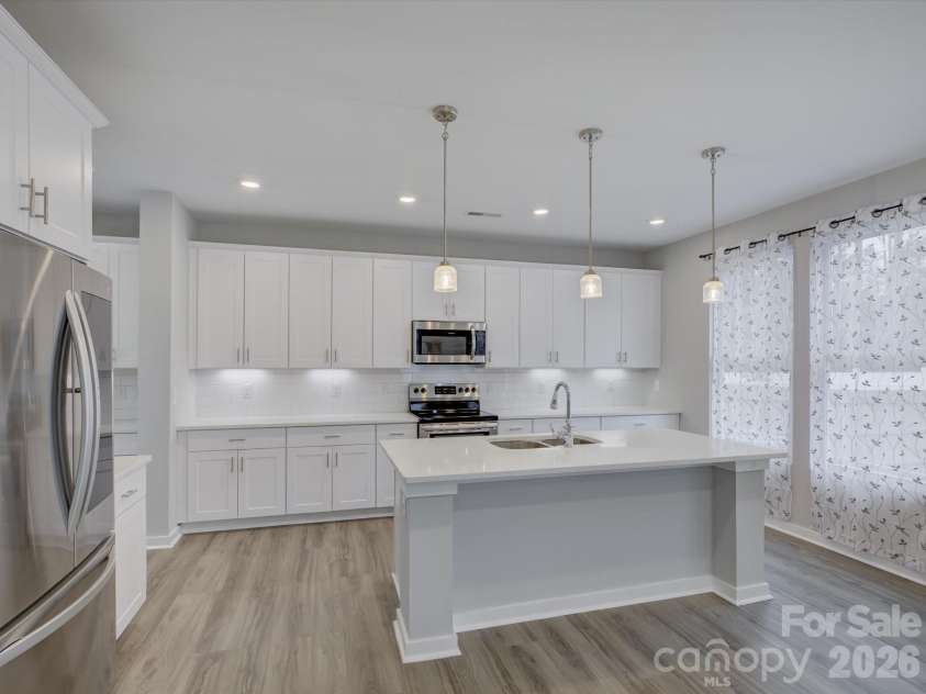804 Peoria Lane, Rock Hill, SC 29730.  MLS# CAR4375832, YatesRealty ID 29753. Kitchen