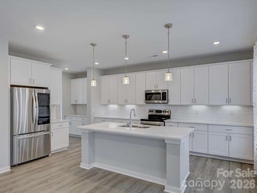 804 Peoria Lane, Rock Hill, SC 29730.  MLS# CAR4375832, YatesRealty ID 29753. Kitchen