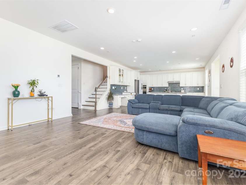 6020 Sayles Way, Fort Mill, SC 29715.  MLS# CAR4278134, YatesRealty ID 29754. 