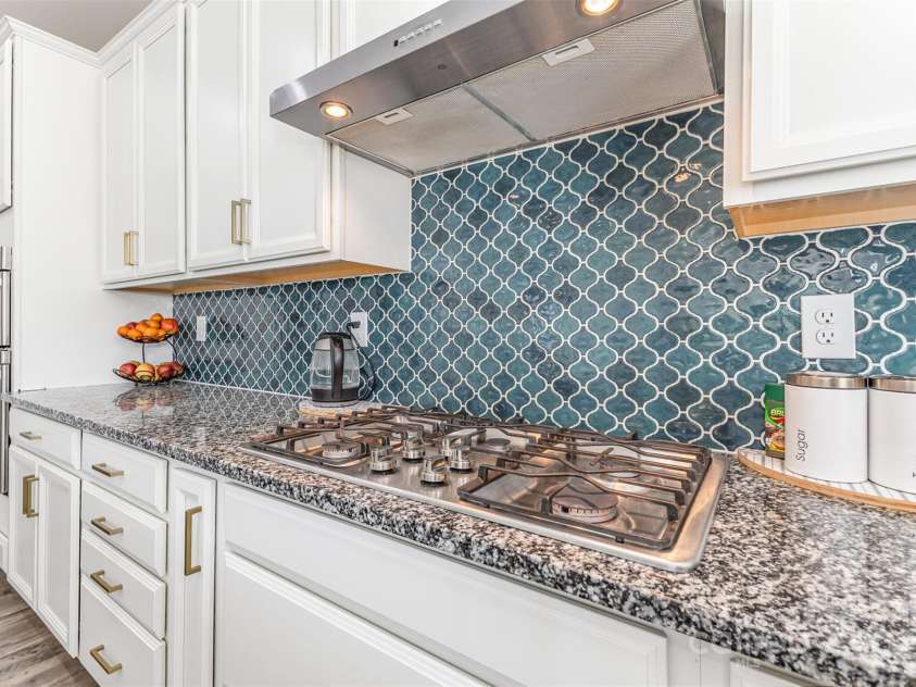 6020 Sayles Way, Fort Mill, SC 29715.  MLS# CAR4278134, YatesRealty ID 29754. 