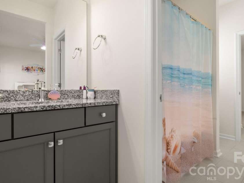 6020 Sayles Way, Fort Mill, SC 29715.  MLS# CAR4340382, YatesRealty ID 29754. 