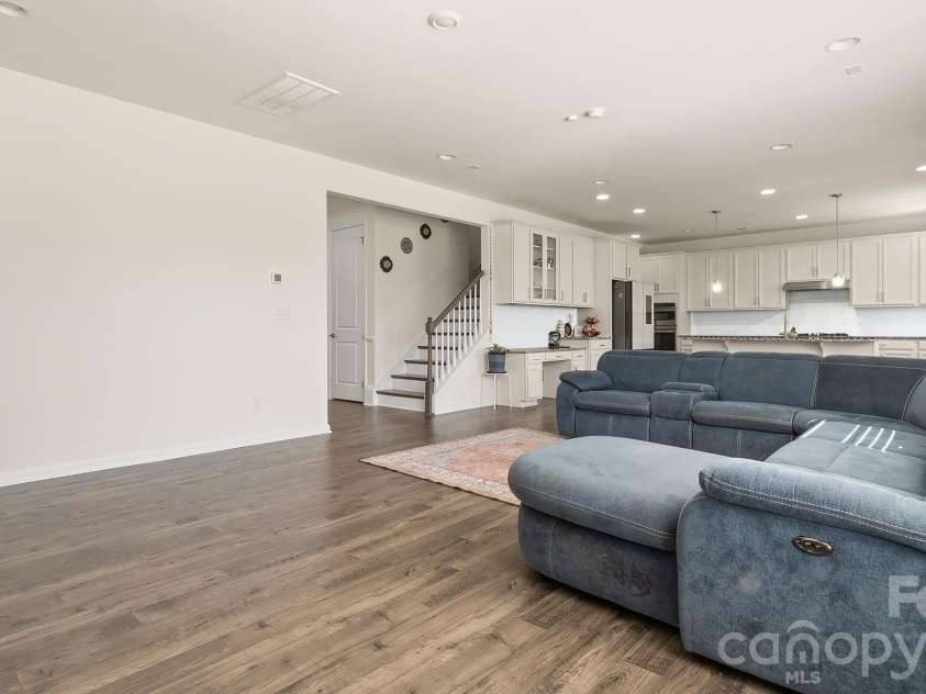 6020 Sayles Way, Fort Mill, SC 29715.  MLS# CAR4340382, YatesRealty ID 29754. 