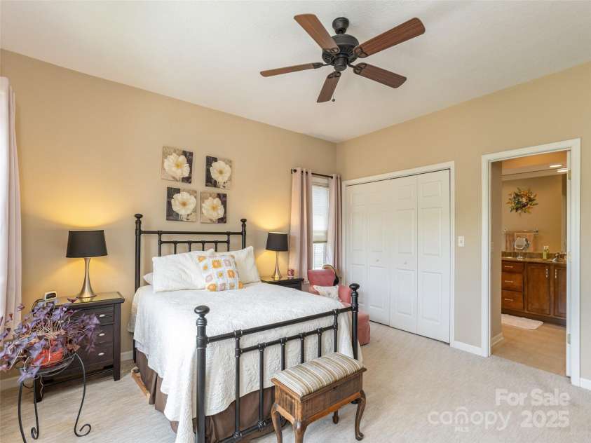 31 Headwater Drive, Hendersonville, NC 28739.  MLS# CAR4278484, YatesRealty ID 29755. 