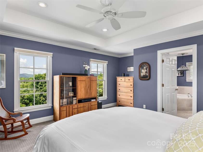 206 Leucothoe Lane, Asheville, NC 28803.  MLS# CAR4281076, YatesRealty ID 29757. 