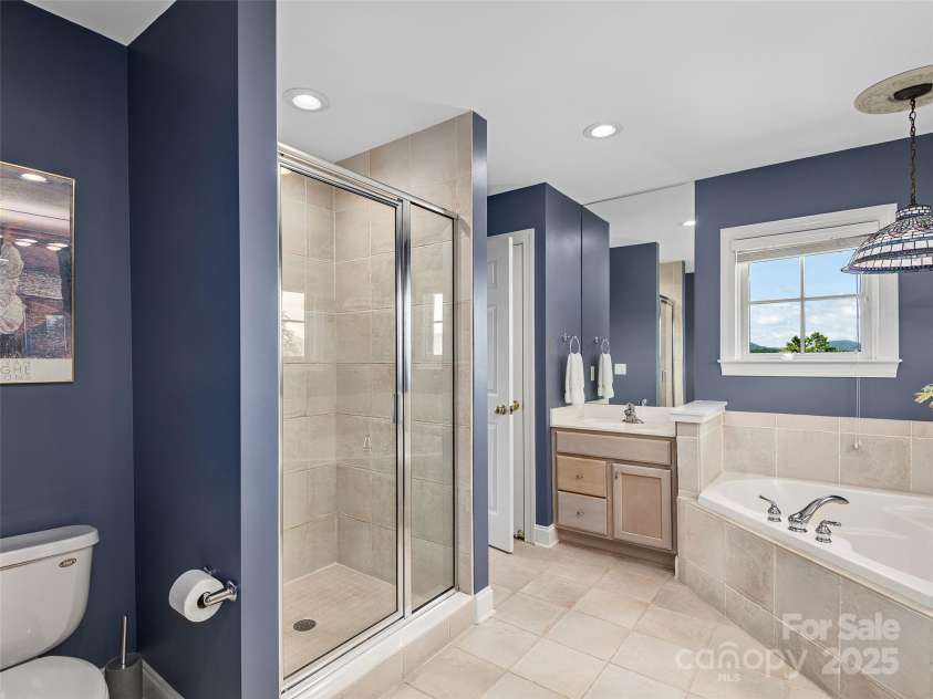 206 Leucothoe Lane, Asheville, NC 28803.  MLS# CAR4281076, YatesRealty ID 29757. 