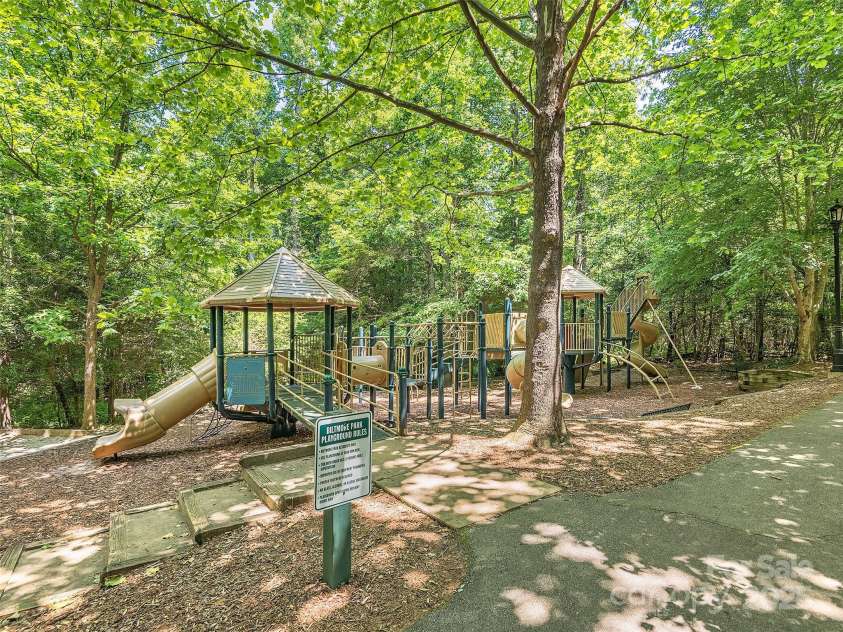 206 Leucothoe Lane, Asheville, NC 28803.  MLS# CAR4281076, YatesRealty ID 29757. 