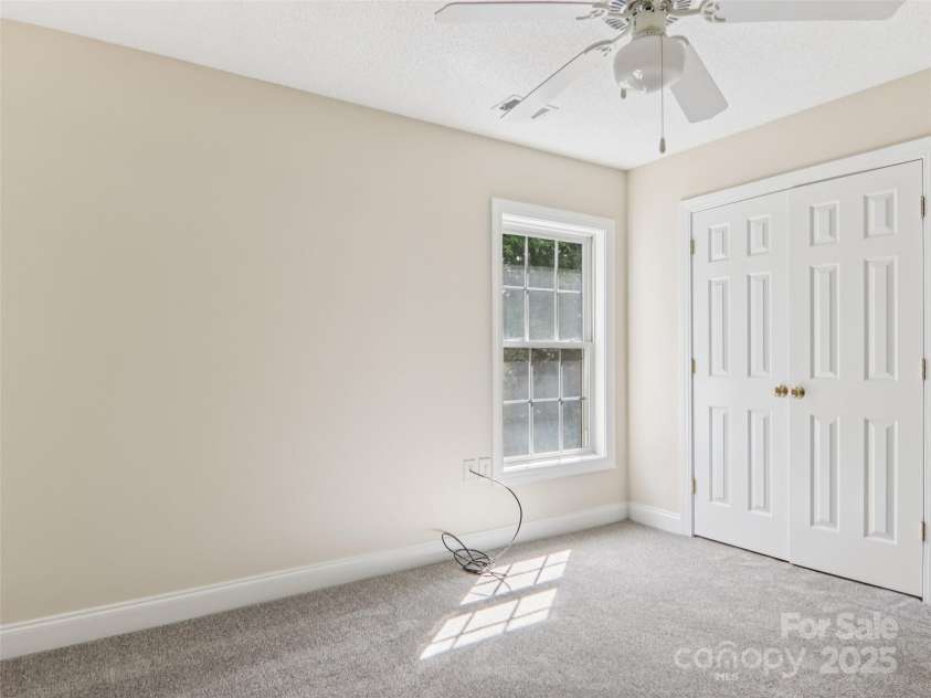 888 Pointe Drive, Asheville, NC 28806.  MLS# CAR4281250, YatesRealty ID 29758. 