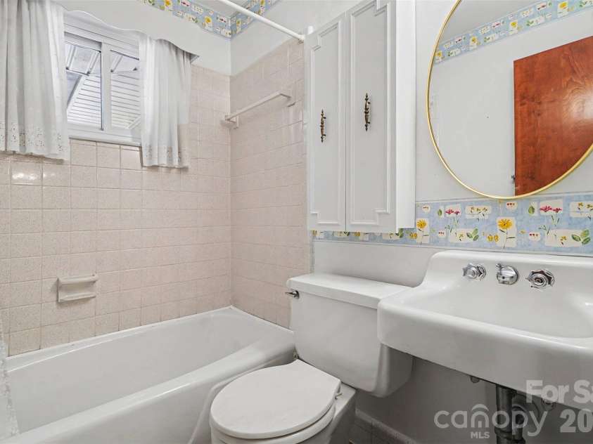 328 Brookwood Drive, Salisbury, NC 28146.  MLS# CAR4418721, YatesRealty ID 29759. 