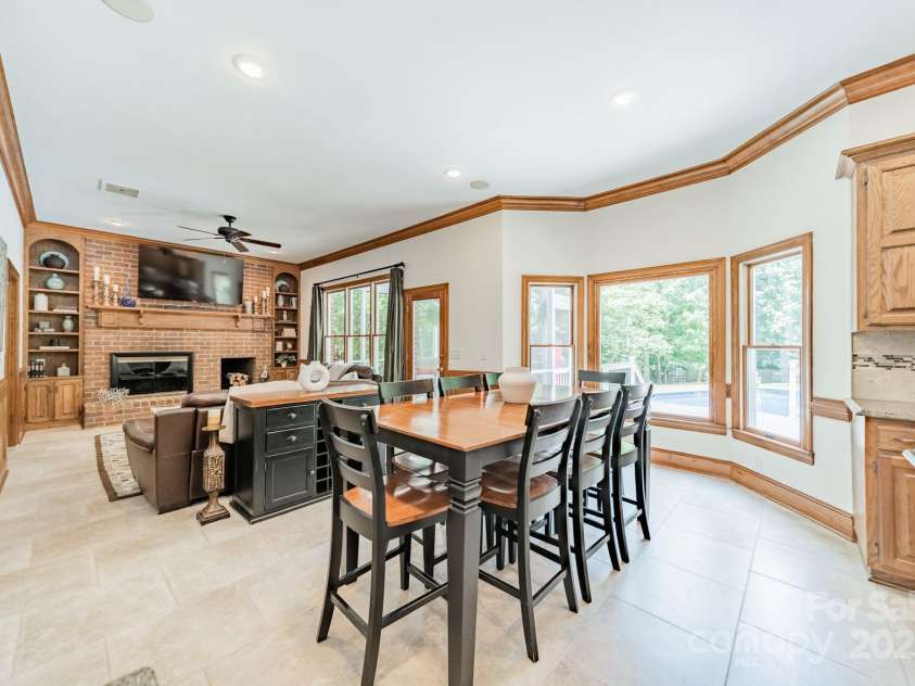 3307 Sandalwood Lane, Waxhaw, NC 28173.  MLS# CAR4281733, YatesRealty ID 29759. 