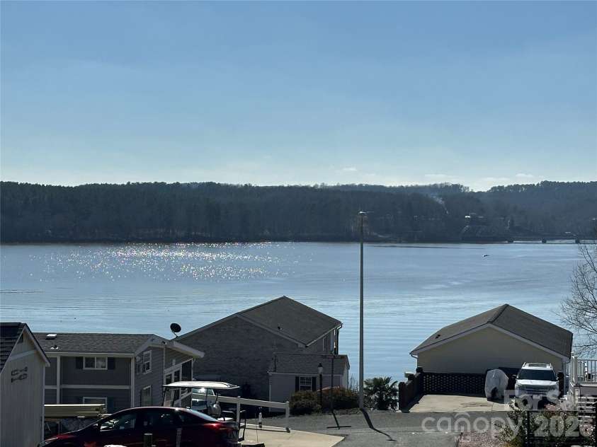 171 Grand View Drive, New London, NC 28127.  MLS# CAR4353166, YatesRealty ID 2976. 