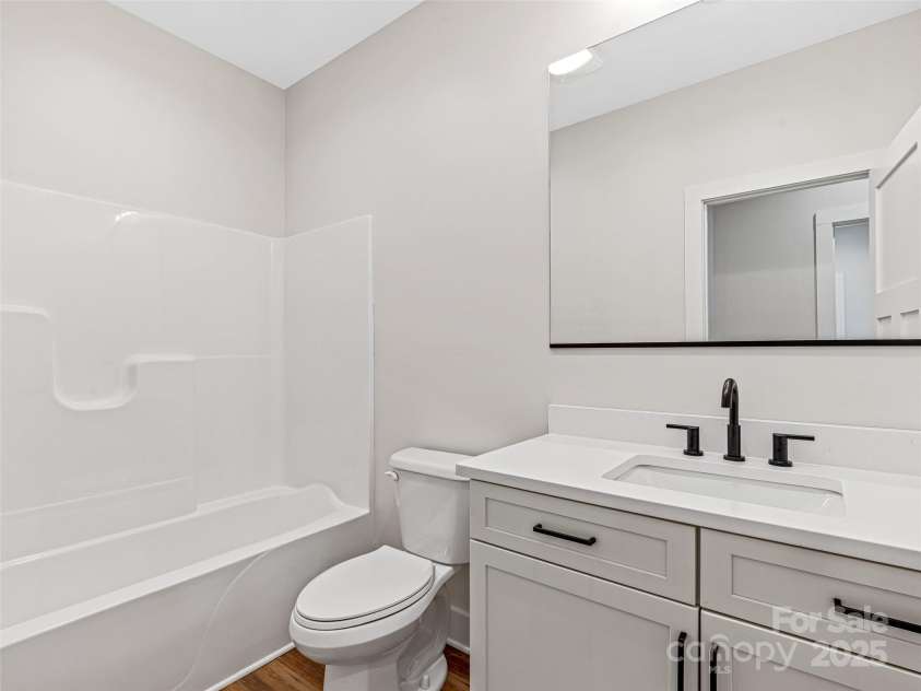 297 Bethany Drive, Mars Hill, NC 28754.  MLS# CAR4277821, YatesRealty ID 2976. Guest Bathroom (2nd Full Bath of Home)