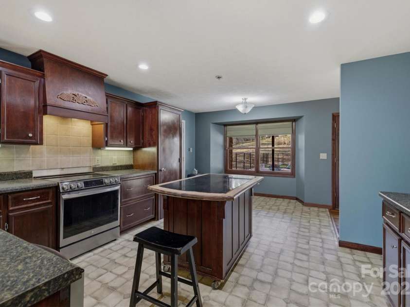 5341 Reese Store Avenue, Morganton, NC 28655.  MLS# CAR4327223, YatesRealty ID 2976. 