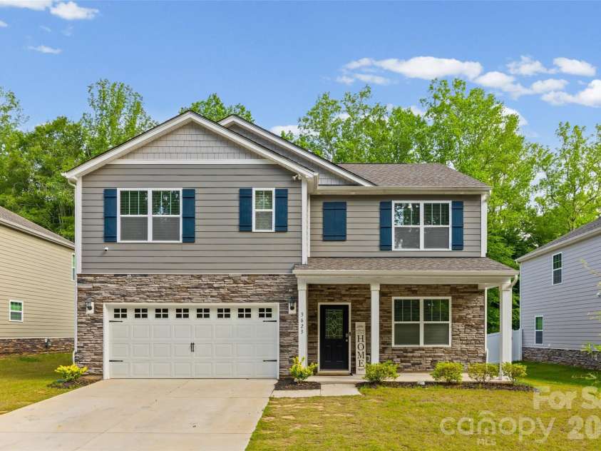 3623 Azalea Ridge Drive, Mount Holly, NC 28120.  MLS# CAR4392567, YatesRealty ID 29763. 