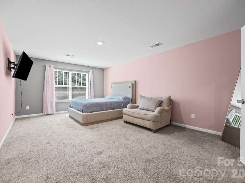 3623 Azalea Ridge Drive, Mount Holly, NC 28120.  MLS# CAR4392567, YatesRealty ID 29763. 