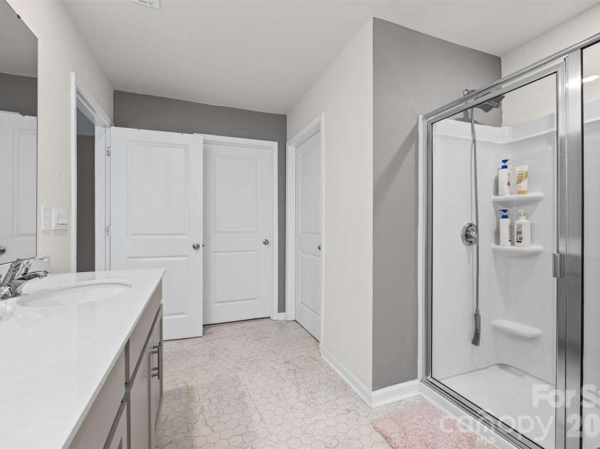 3623 Azalea Ridge Drive, Mount Holly, NC 28120.  MLS# CAR4392567, YatesRealty ID 29763. 