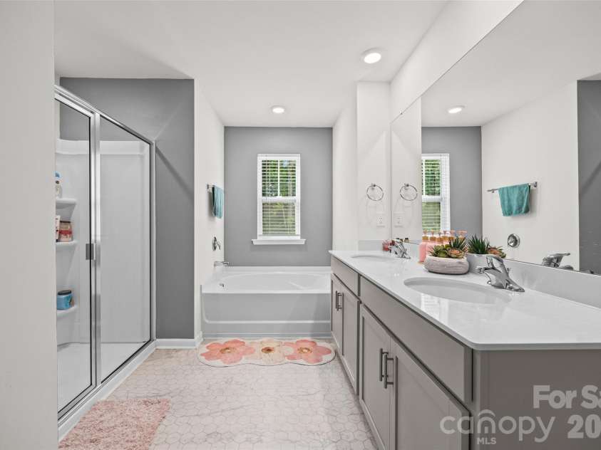 3623 Azalea Ridge Drive, Mount Holly, NC 28120.  MLS# CAR4392567, YatesRealty ID 29763. 