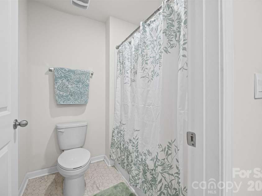 3623 Azalea Ridge Drive, Mount Holly, NC 28120.  MLS# CAR4392567, YatesRealty ID 29763. 
