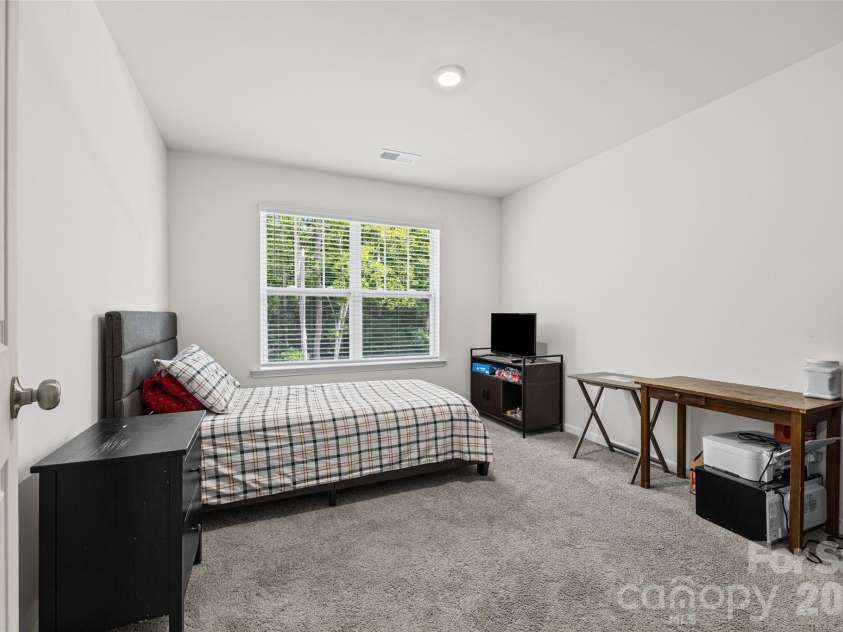 3623 Azalea Ridge Drive, Mount Holly, NC 28120.  MLS# CAR4392567, YatesRealty ID 29763. 