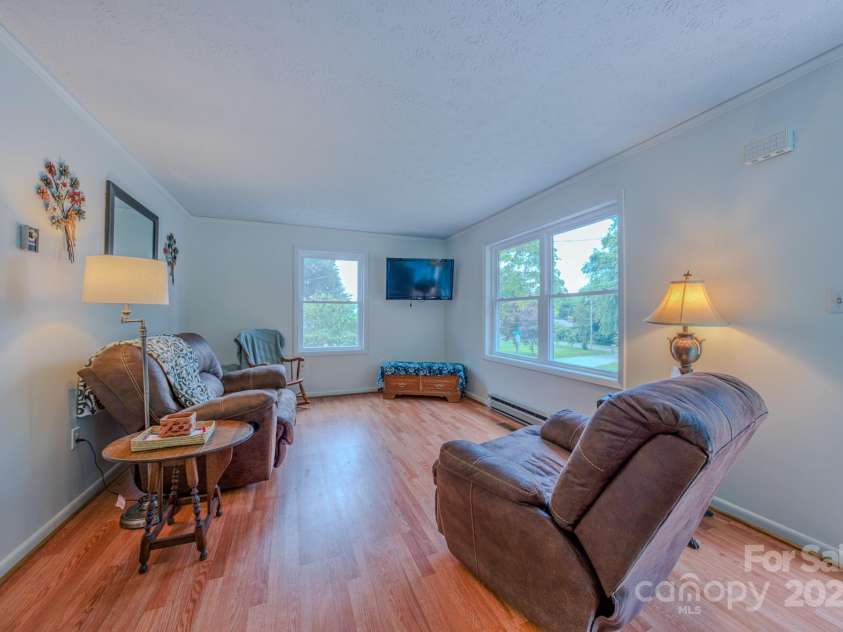 85 Pine Ridge Road, Mars Hill, NC 28754.  MLS# CAR4284642, YatesRealty ID 29763. 