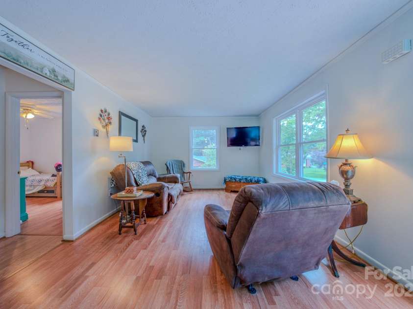 85 Pine Ridge Road, Mars Hill, NC 28754.  MLS# CAR4284642, YatesRealty ID 29763. 