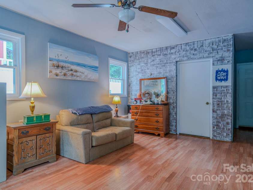 85 Pine Ridge Road, Mars Hill, NC 28754.  MLS# CAR4284642, YatesRealty ID 29763. 