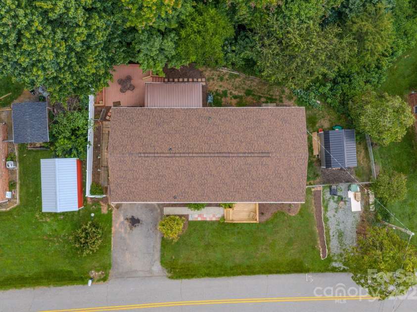 85 Pine Ridge Road, Mars Hill, NC 28754.  MLS# CAR4284642, YatesRealty ID 29763. 