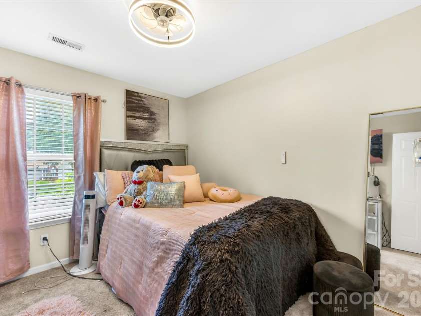 14542 Arbor Ridge Drive, Charlotte, NC 28273.  MLS# CAR4392287, YatesRealty ID 29764. 