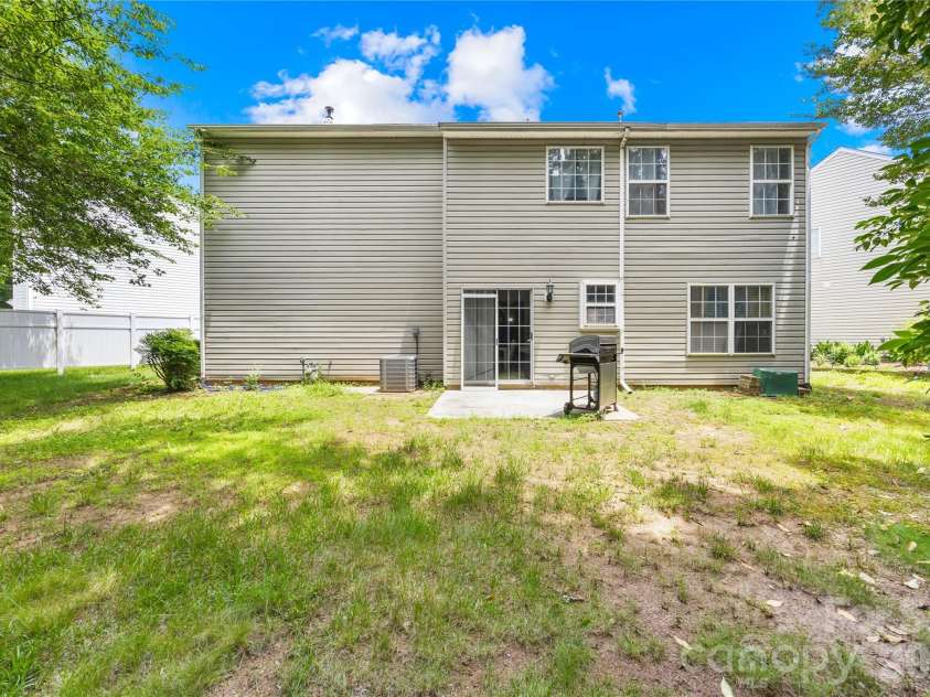 14542 Arbor Ridge Drive, Charlotte, NC 28273.  MLS# CAR4392287, YatesRealty ID 29764. 