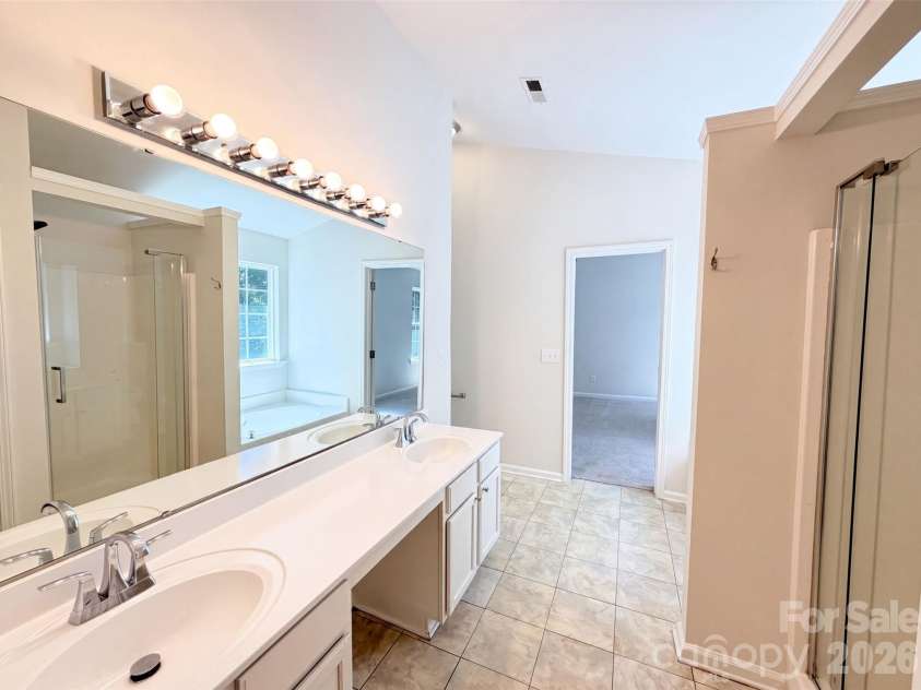 14542 Arbor Ridge Drive, Charlotte, NC 28273.  MLS# CAR4413570, YatesRealty ID 29764. 