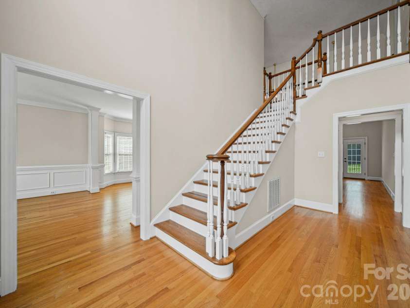 933 Allison Mews Place, Concord, NC 28027.  MLS# CAR4392633, YatesRealty ID 29765. 