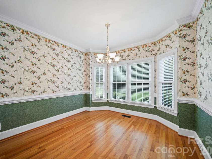 933 Allison Mews Place, Concord, NC 28027.  MLS# CAR4392633, YatesRealty ID 29765. 