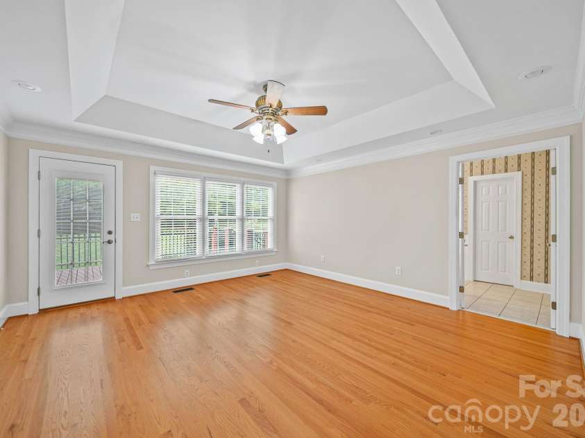 933 Allison Mews Place, Concord, NC 28027.  MLS# CAR4392633, YatesRealty ID 29765. 