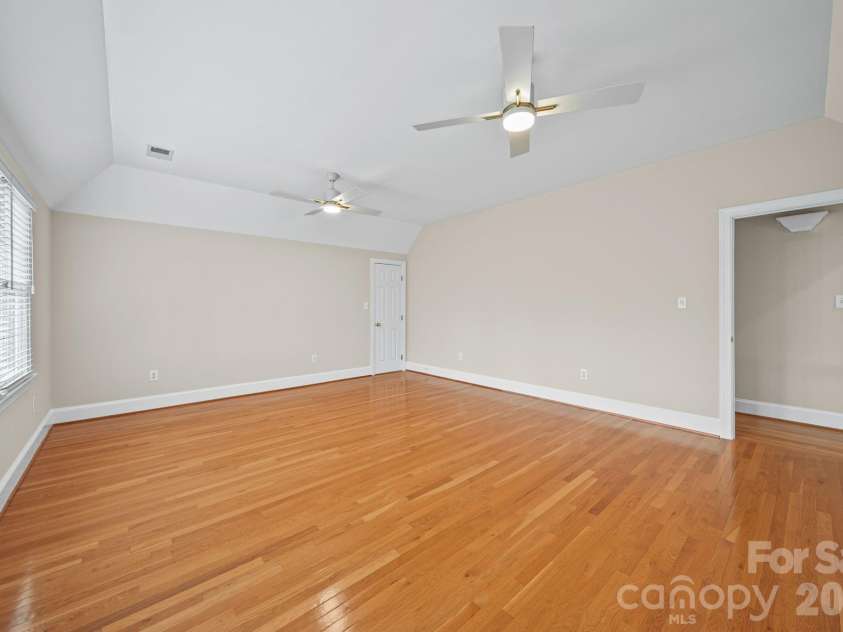 933 Allison Mews Place, Concord, NC 28027.  MLS# CAR4392633, YatesRealty ID 29765. 