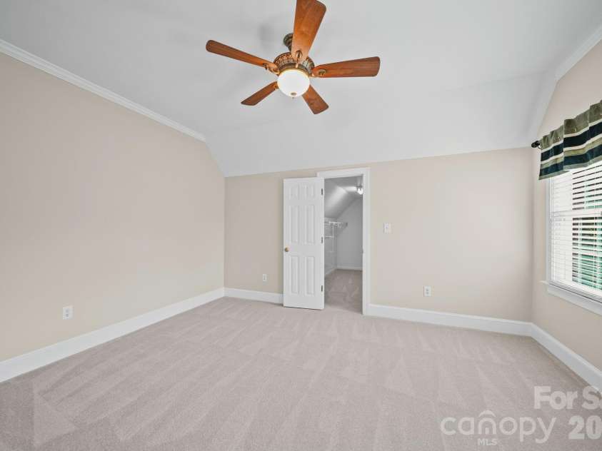 933 Allison Mews Place, Concord, NC 28027.  MLS# CAR4392633, YatesRealty ID 29765. 
