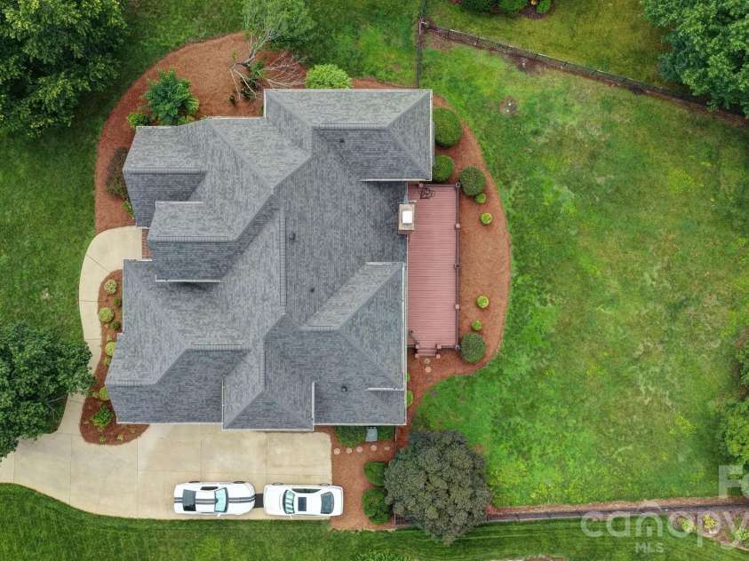 933 Allison Mews Place, Concord, NC 28027.  MLS# CAR4392633, YatesRealty ID 29765. 