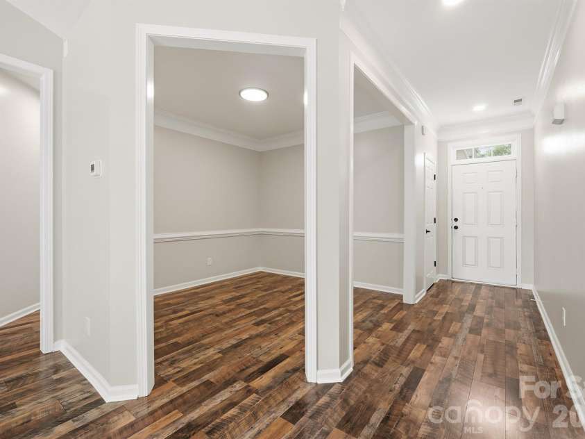 13409 Planters Row Drive, Charlotte, NC 28278.  MLS# CAR4392275, YatesRealty ID 29766. 
