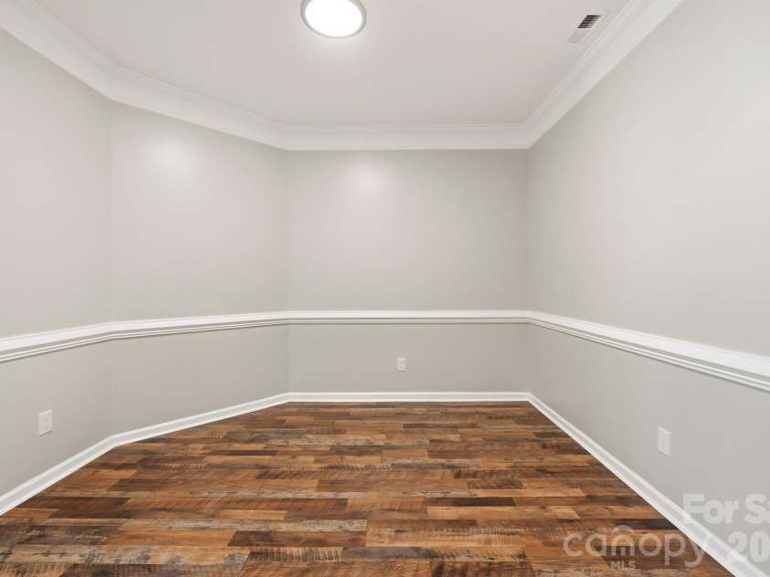 13409 Planters Row Drive, Charlotte, NC 28278.  MLS# CAR4392275, YatesRealty ID 29766. Dining Room